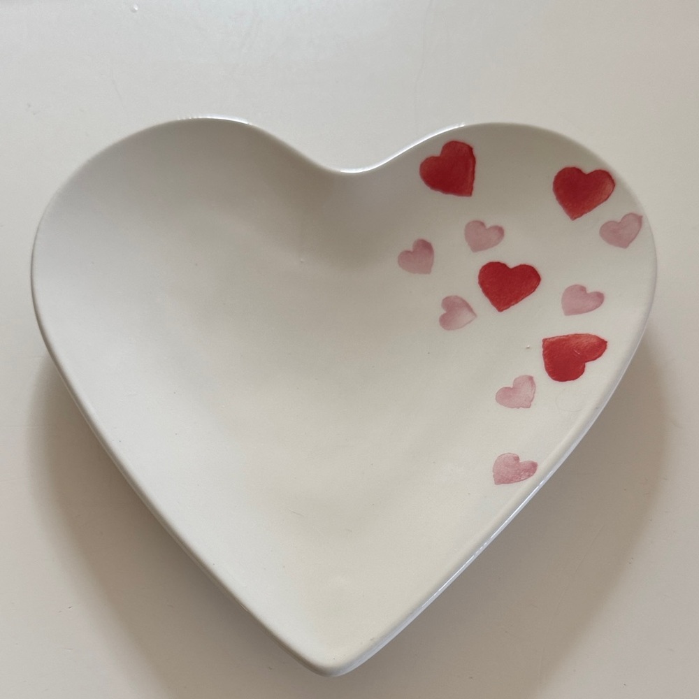 Vintage Heart-Shaped Plate with Red and Pink Hearts